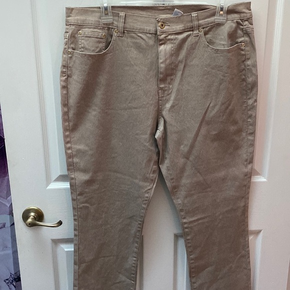 Q womens Siane Gilman solid tan stretch Boot cut plus size pants 18W.  EUC - Picture 1 of 5